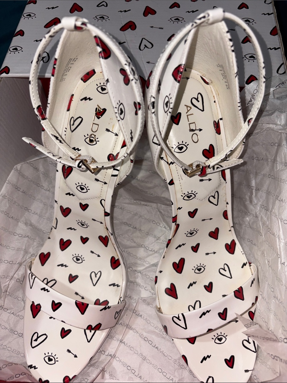 Aldo - White Ankle-Strap Heels with Red & Black Eye doodle- Heart Print -Size 11 - Picture 2 of 16